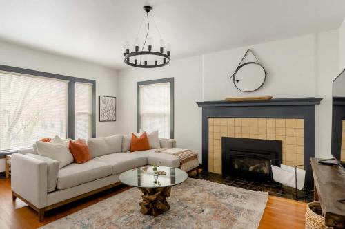 Belmont House | Stay Portland - Spacious Restored Craftsmen - Craft Beer & Coffee