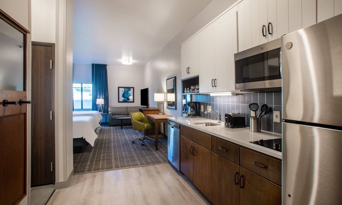 Sioux Falls Hotel | Staybridge Suites Sioux Falls Southwest by IHG