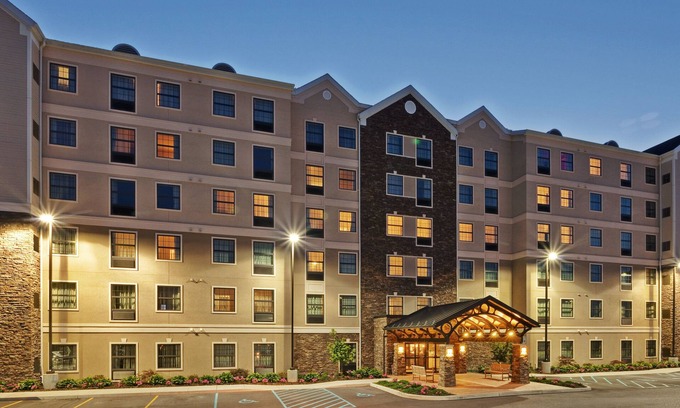 West Seneca Hotel | Staybridge Suites West Seneca by IHG
