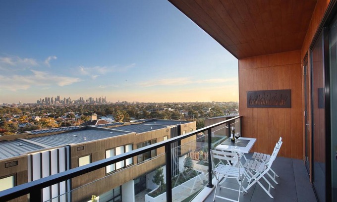 Northcote Apartment | StayCentral - Northcote Hill Penthouse