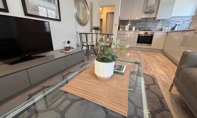 Stepney Green Apartment | StayInn City Aldgate