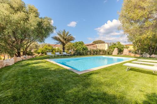 Buddittogliu Straulas Apartment | Stazzo San Teodoro Piscina Condivisa