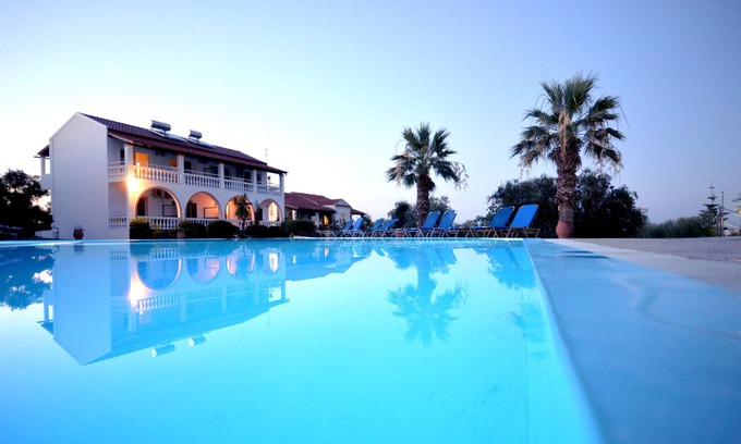 Messonghi House | Stefanos Resort