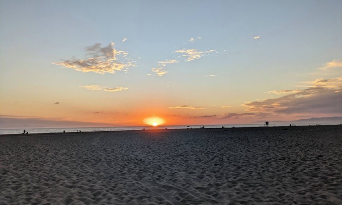 Hollywood Beach Apartment | Steps to Sand in Hollywood Beach