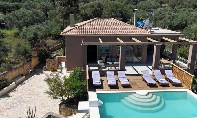 Akrotiri House | Stilvi Private 4BR Villa with Pool, Sea View & Garden