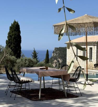 Lakones House | Stilvolles Hideaway - Pool, Aussicht, Nähe Strand