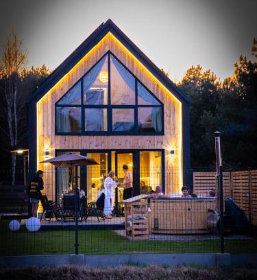 Niegowa Ski Chalet | Stodoły Pod Gajem z Balią i Sauną