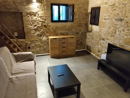 Vouves House | Stone House Experience