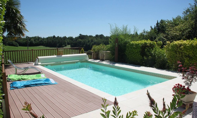 Bertric-Buree House | Stone house for 6 people, private heated pool