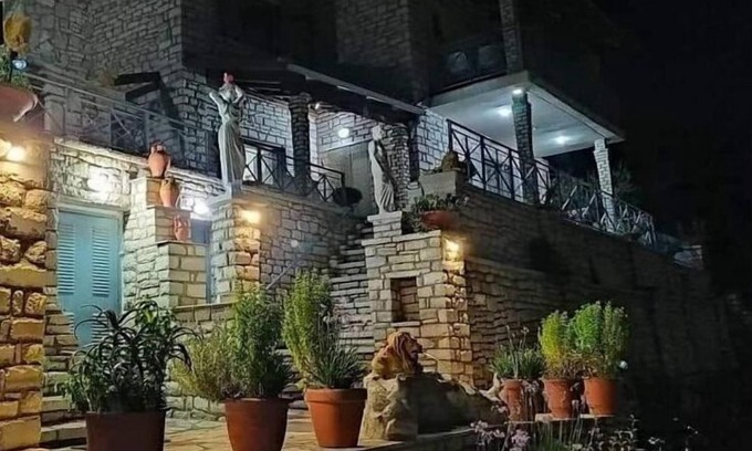 Koumaris Hotel | Stone Maisonettes