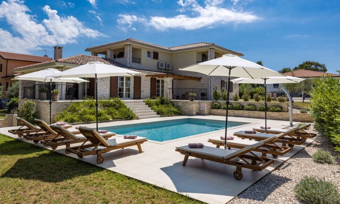 Murine Villa | Stone Villa Murine by Villas Guide