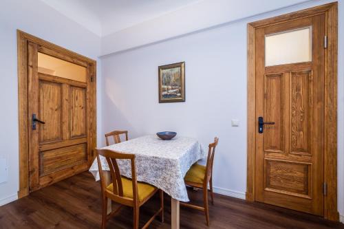 Avoti Apartment | Stories Writer's AP 39,5sqm Renovated Free parking