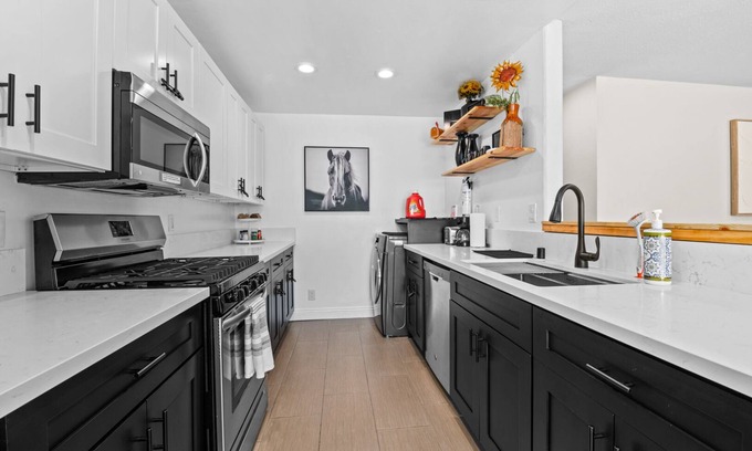 Mesa Rock House | Strict No Parties, Ranch Style, Minimalist, Clean Home