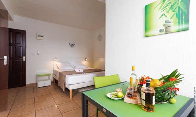 Pointe du Bout Apartment | Studio 103 - L'Oiseau de Paradis