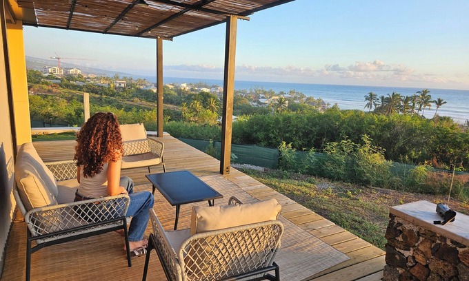 Trois-Bassins Apartment | Studio 2 pers. with sea view, 5 min. walk