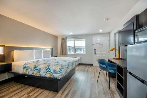 Downtown Hotel | Studio 6 Eureka CA Old Town