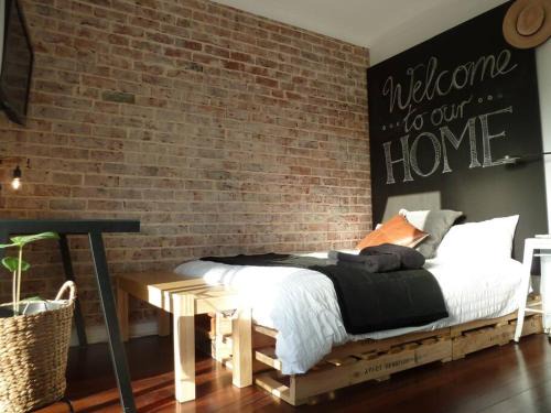 Glendalough Apartment | Studio A - Small Gem On The Busy Road