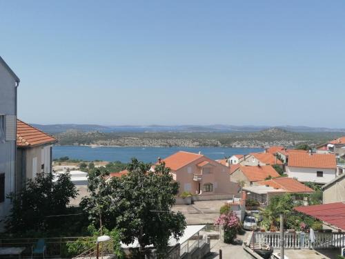 Meterize Apartment | Studio apartman Promona