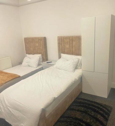 Colne Apartment | studio apartment with small kitchen and bathroom