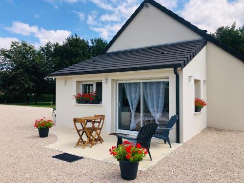 Villefranche-sur-Cher House | Studio Au numéro 10, proche zoo de Beauval et sortie d autoroute