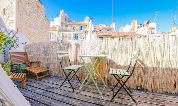 Noailles Apartment | Studio avec terrasse - Vieux Port & Cours Julien