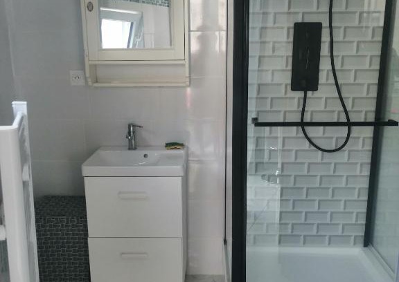 Chaumont Apartment | Studio chaleureux