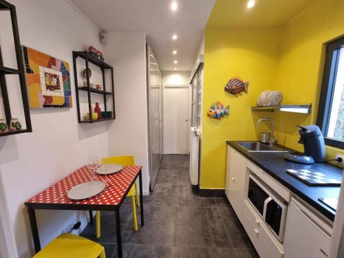 Adamville House | Studio climatisé avec jardin - proche Paris