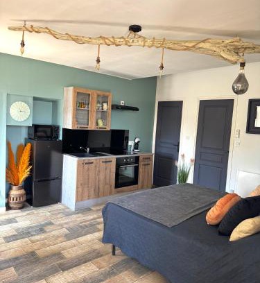 Moussan Apartment | Studio confortable et calme au millieu des vignes