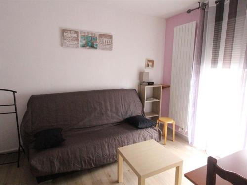 Bagneres-de-Luchon Apartment | Studio cosy à Luchon - Balcon, garage privé, animaux admis, télécabine à proximité - FR-1-313-183
