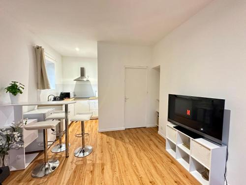 Le Mas-dAgenais Apartment | Studio cosy face à l'église