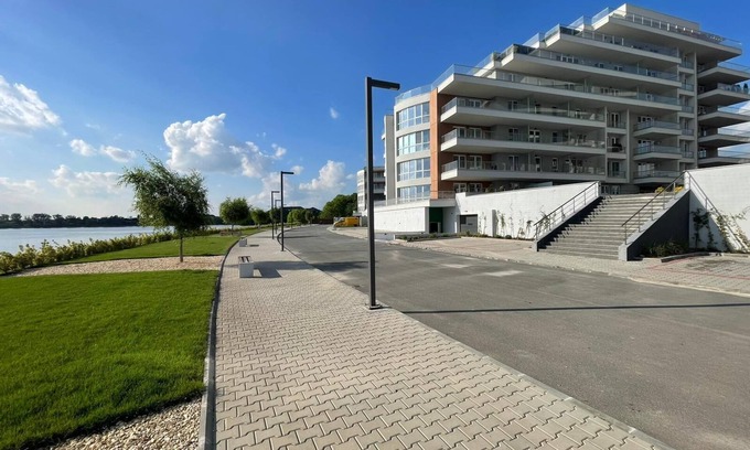Pantelimon Apartment | Studio cu vedere la Lebada Lake