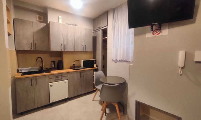 Wesoła Zachod Apartment | Studio Doris
