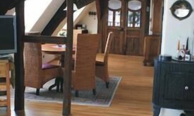 Venningen Apartment | Studio flat with private car park