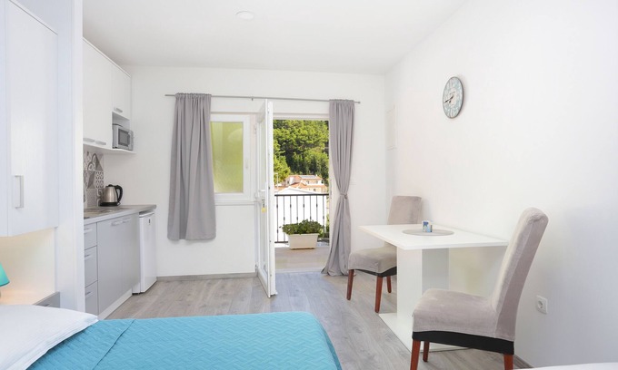 Brela Apartment | Studio flat with terrace and sea view Brela, Makarska (AS-6688-a)