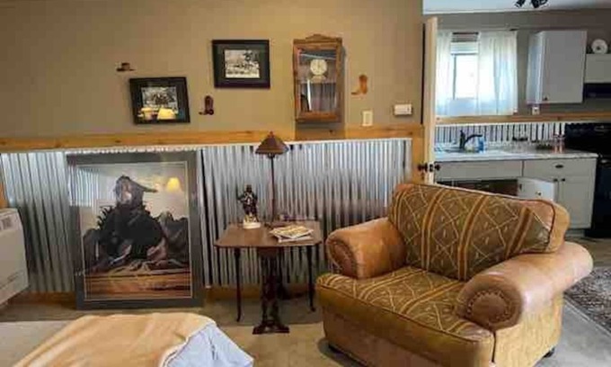 Craig Cottage | Studio in Downtown Craig - Walk to Missouri River!