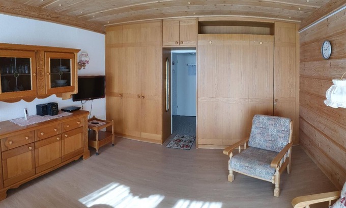 Rappele Apartment | Studio in Tiefenbach with sauna and swimming pool