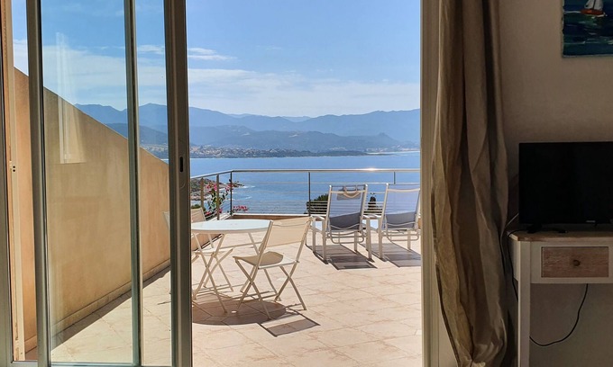 Vico Apartment | Studio in villa with large terrace and wonderful sea view. 400m from the sea.