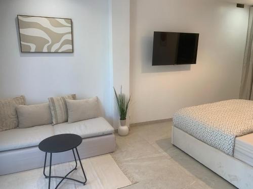 Grasse House | studio indépendant plain pied jardin & piscine