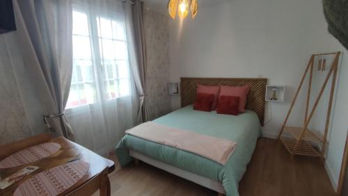 Saint-Jean-de-Daye Apartment | Studio jardin st jean de daye