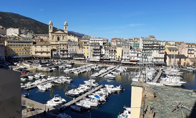 Bastia Apartment | Studio located between the old port and the citadel. right in the town center.