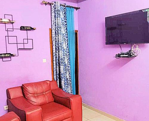 Douala Apartment | Studio Meublé Prestige avec WiFi et Forage
