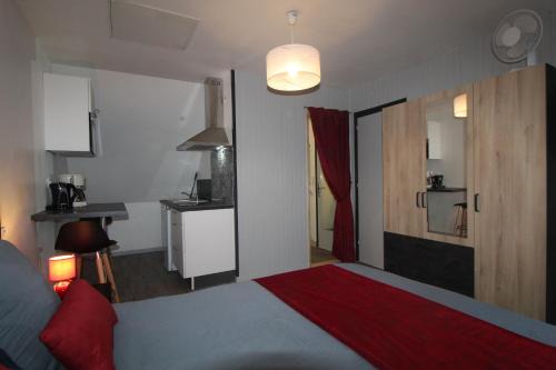 Loudeac House | studio ouest cuisine privé proche centre ville