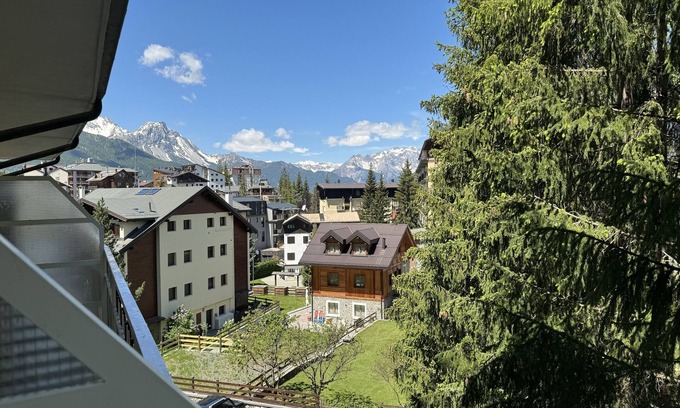 Sauze d'Oulx Apartment | Studio Saturno 23 in the City Center