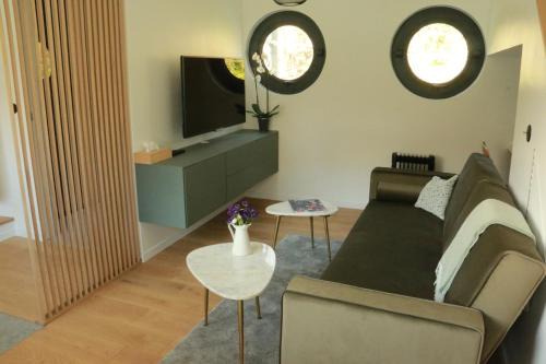 Puteaux Boat Rental | Studio très cosy - indépendant dans une péniche - Paris 16