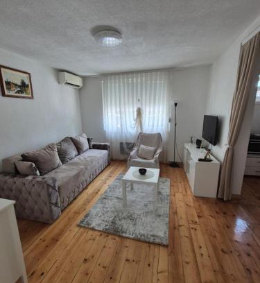 Krusevac Apartment | Studio VA2016