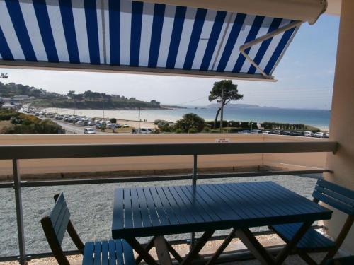 Trevou-Treguignec Apartment | Studio Vue imprenable sur la Mer et les 7 Iles