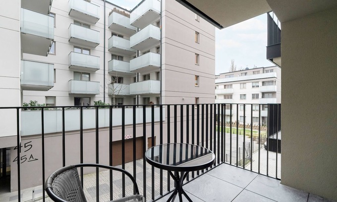 Jezyce Apartment | Studio With Balcony for 2 by Renters