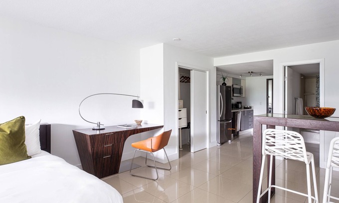 Bal Harbour Apartment | Studio with Two Queen Beds and Kitchenette, Steps away from Bal Harbour Beach