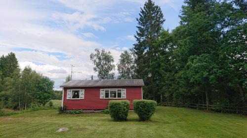 Asarp House | Stuga vad vatten