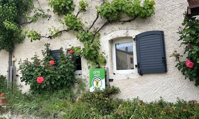 Buxieres-sous-les-Cotes Cottage | Stunning 19th-Century Farmhouse with Electric Car Charger, Near Madine Lake and Lorraine Park